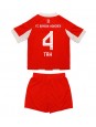 Billige Bayern Munich Jonathan Tah #4 Hjemmedraktsett Barn 2025-26 Kortermet (+ Korte bukser)